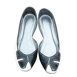 Escada Vintage Black Patent Leather and White Summer Flats - Beautiful! - 38.5